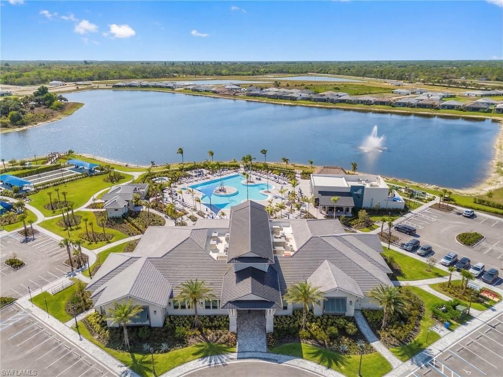 Lakefront home in active 55+ community Fort Myers